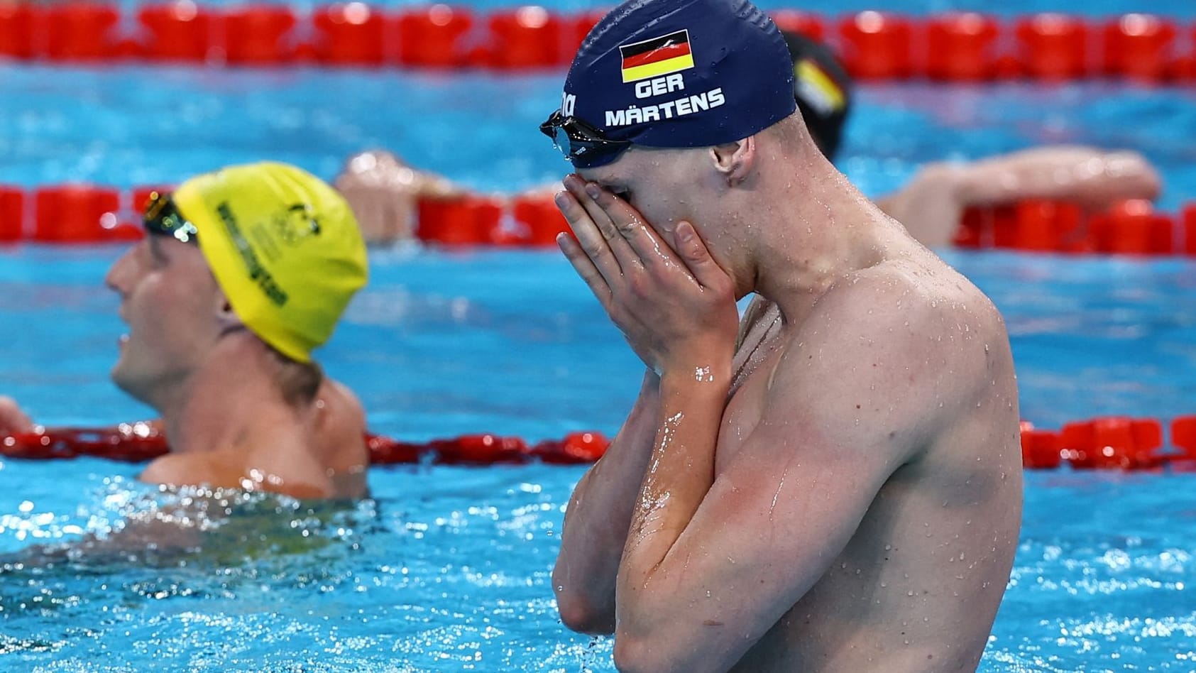 Lukas Märtens hat sich zum Schwimm-Olympiasieger über 400 Meter Freistil gekürt.