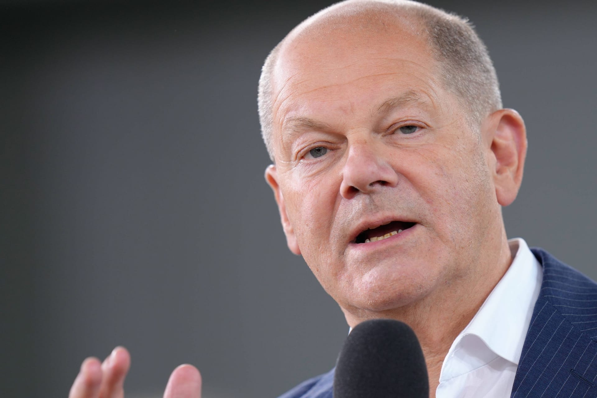 Bundeskanzler Olaf Scholz (Archivbild): Laut dem Bundeskanzler kommen zu viele Menschen, ohne Asylgrund nach Deutschland.