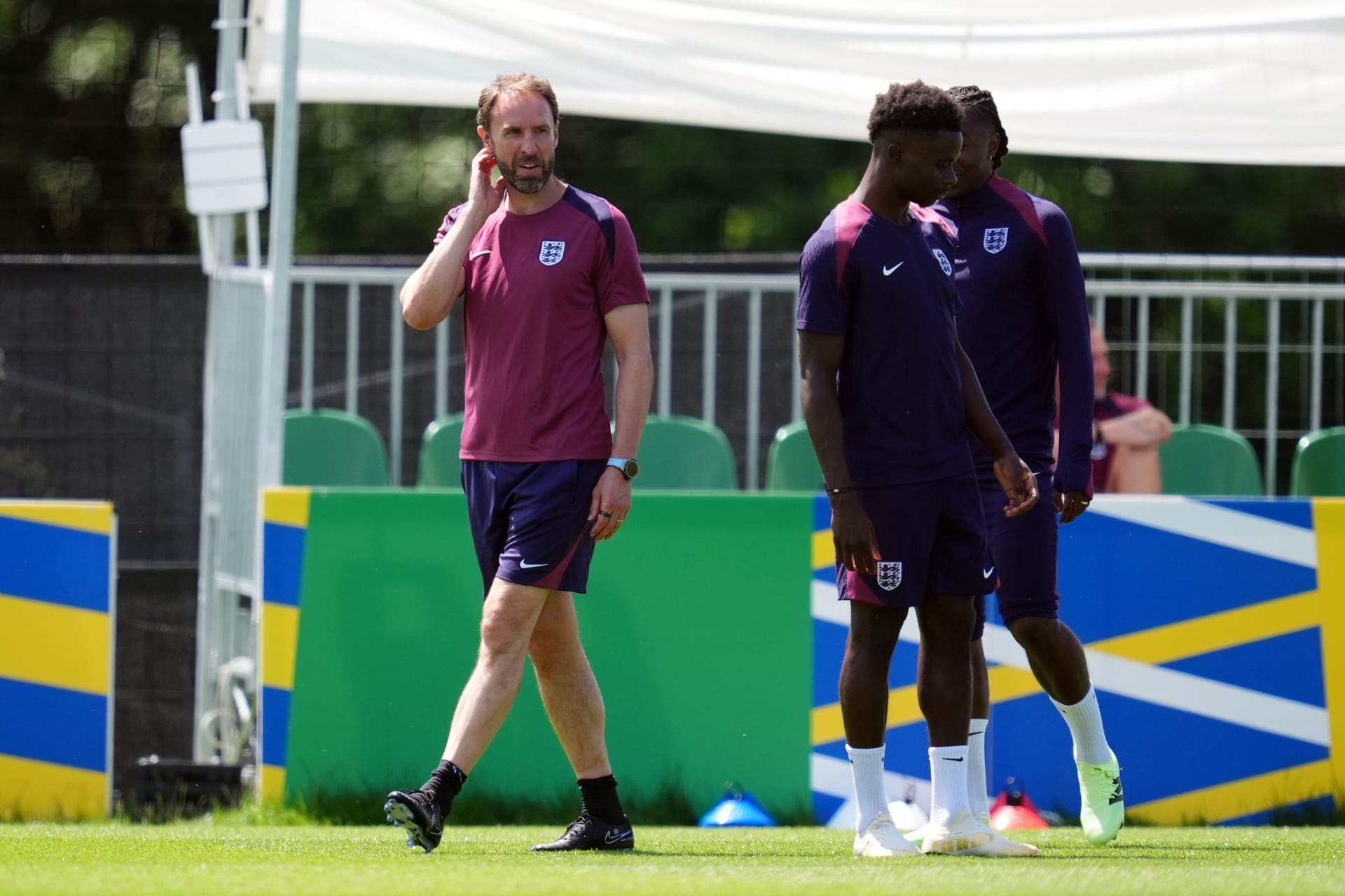 Euro 2024: Training England