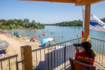 Hitze in Baden-Württemberg - Abkühlung am Badesee