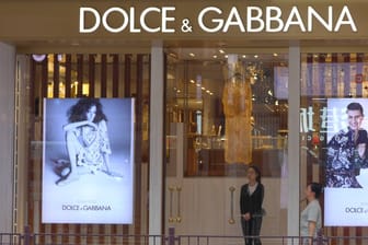 Dolce & Gabbana Filiale in China (Symbolbild): In China erwirtschaftet das Unternehmen 16 Prozent seines Umsatzes.