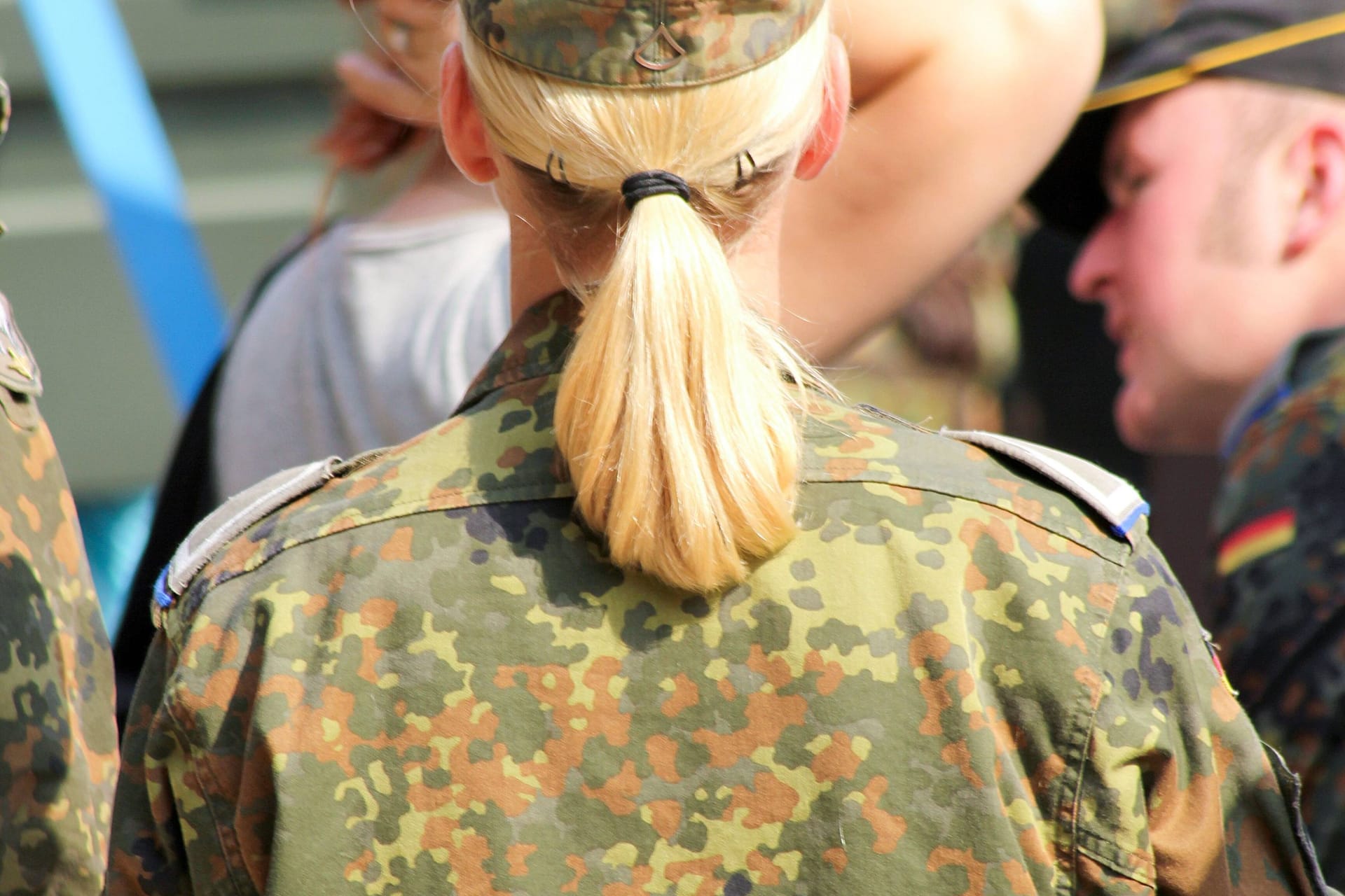 Deutsche Soldatin in Uniform (Symbolbild): Belästigung am Dortmunder Bahnhof