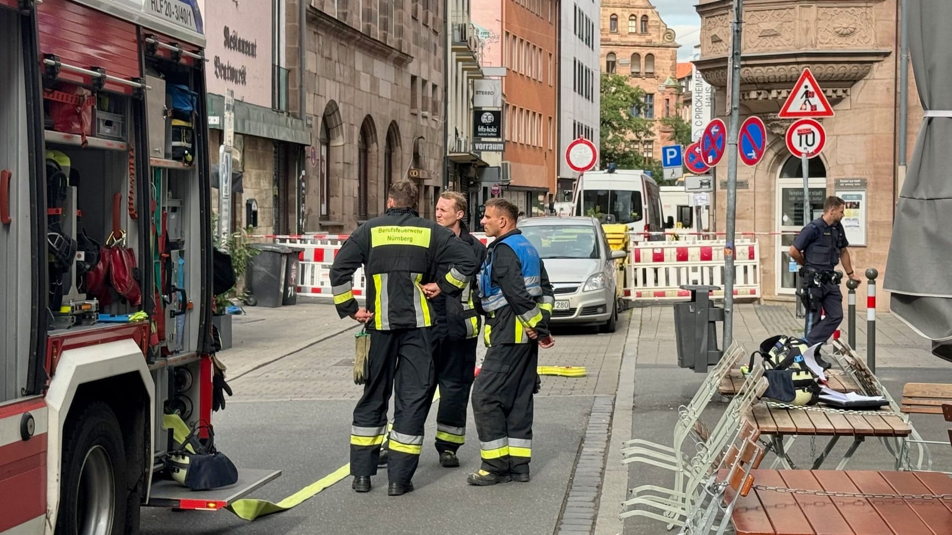 Mit einem Großaufgebot war die Feuerwehr angerückt und sperrte den Altstadtbereich weiträumig ab.