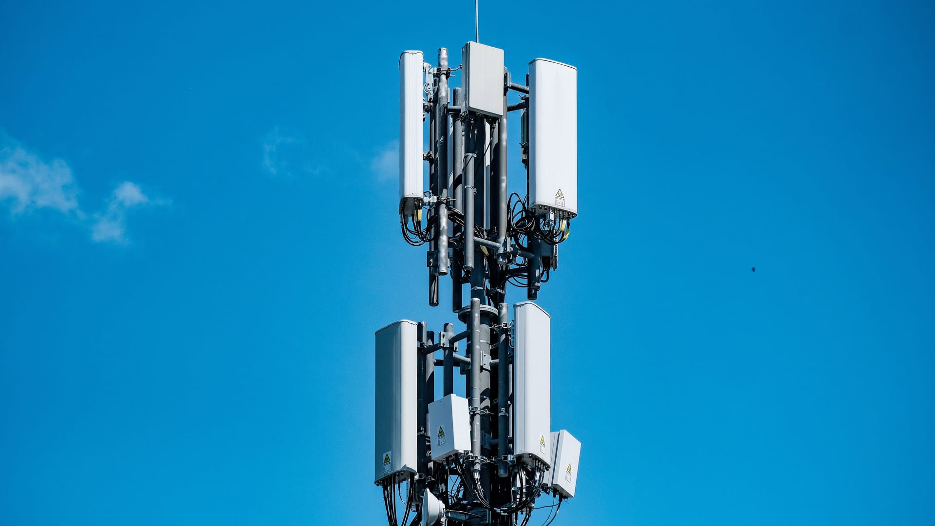 5G Antennen: Der Nachfolger des 4G Netzes ermöglicht ein deutlich schnelleres mobiles Netz.