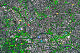 Google Maps zeigt auf Wunsch neben Straßen auch Radwege an.