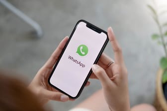 Die Wichtigsten schneller zur Hand: WhatsApp-Nutzer können künftig Kontakte und Gruppen als Favoriten markieren.