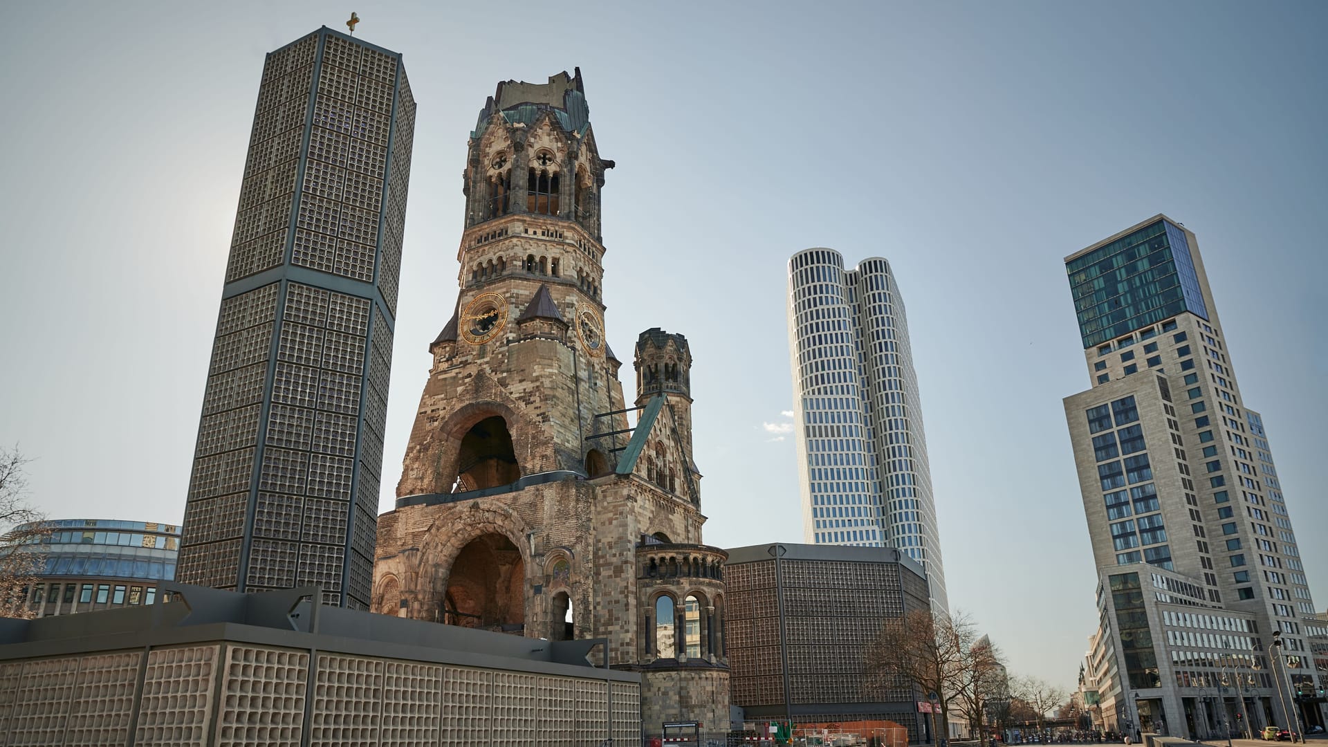 Der Breitscheidplatz in Berlin (Archivbild): Islamisten sollen am Wochenende vor dem EM-Finale den berühmten Platz in Berlin ausgespäht haben.