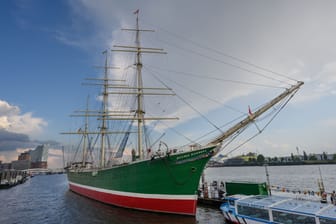 Rickmer Rickmers Ship in Hamburg