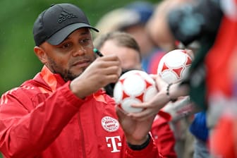 Vincent Kompany: Der neue Cheftrainer bereitet den FC Bayern derzeit im Trainingslager am Tegernsee auf die Saison vor.