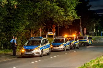 In einer Unterkunft für Geflüchtete in Hattersheim kam es am Montag Abend zu einem Messerangriff. Wie viele Personen verletzt wurden und weitere Hintergründe der Tat sind aktuell nicht bekannt.
