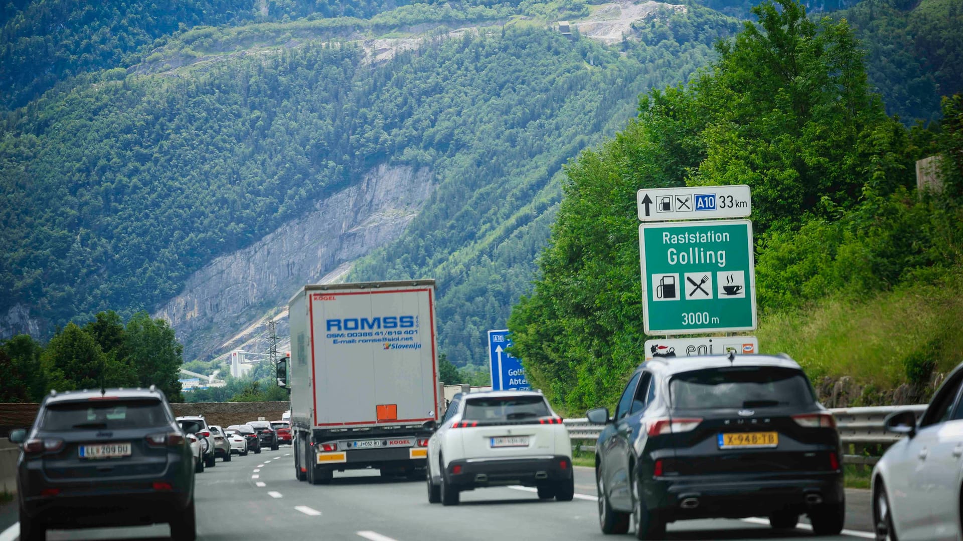 Gute Nachricht: Die Baustelle in der Tunnelkette Golling – Werfen macht während der Hauptreisezeit eine Pause.