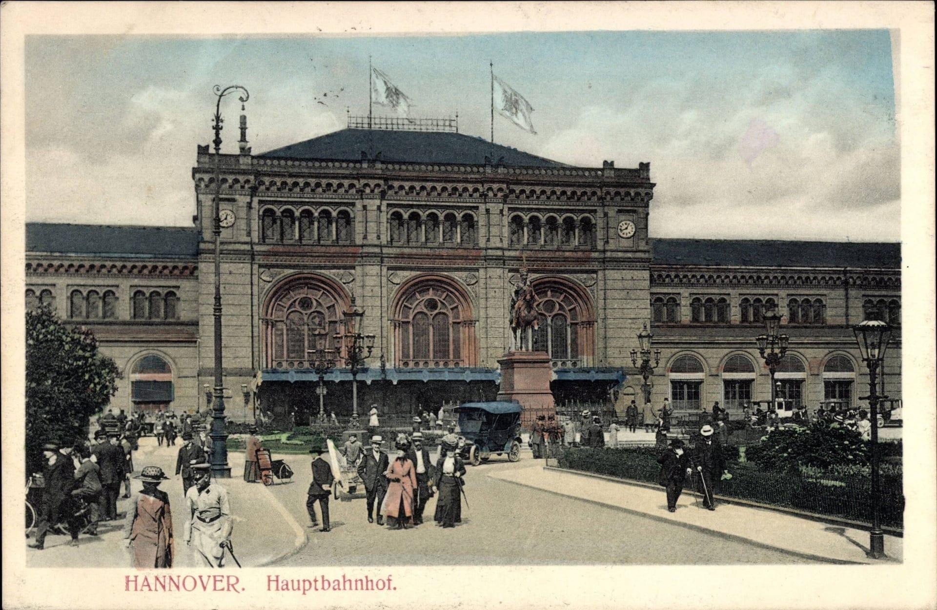 Alte Postkarte mit einer Abbildung des Hauptbahnhofs (um 1935).