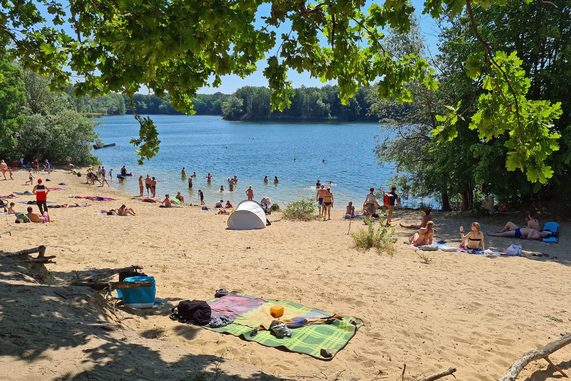 Badewetter in Berlin (Symbolbild): Am Wochenende werden Temperaturen bis zu 32 Grad erwartet.