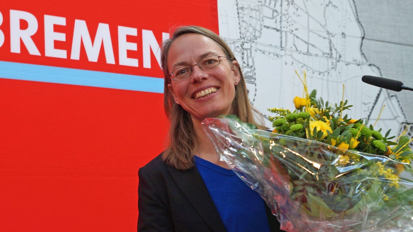 Sascha Aulepp bei einer Pressekonferenz der Bremer SPD (Archivfoto): Die CDU will sie loswerden.