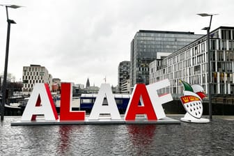 Ein beliebtes Fotomotiv: Der Alaaf-Schriftzug des Festkomitee Kölner Karneval.