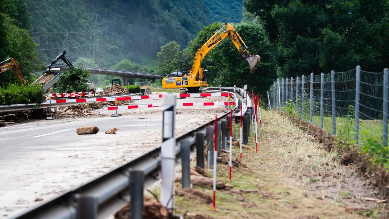 Sanierungsarbeiten an der A13 in der Schweiz