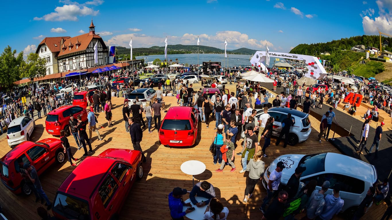 Bisschen viel geworden: Jahrelang hatten GTI-Fans ihr Treffen in Reifnitz am Wörthersee. Bis die Gemeinde vom Lärm die Nase voll hatte.