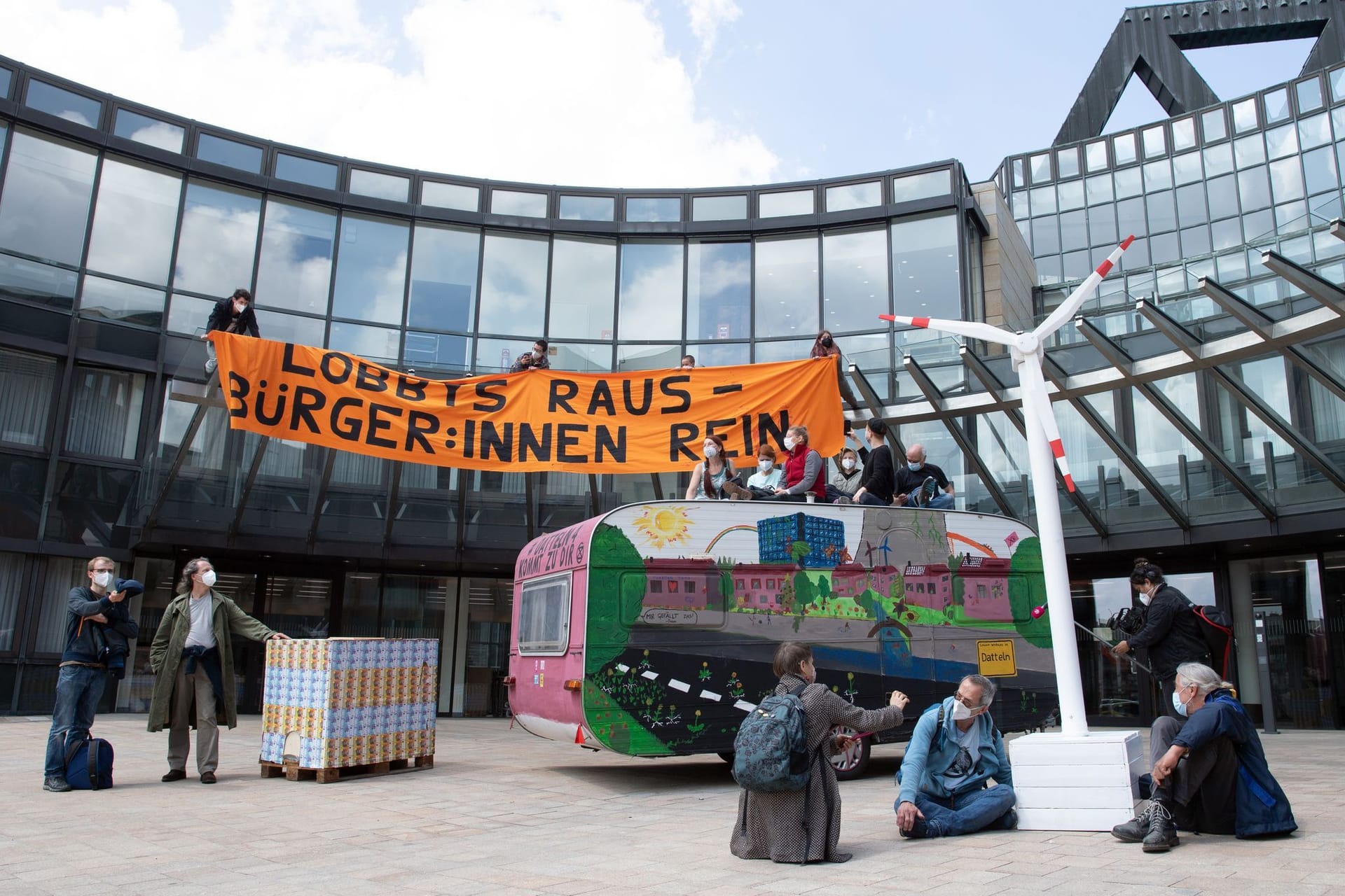 Klimaaktivisten nach Besetzung des Landtagsdachs angeklagt