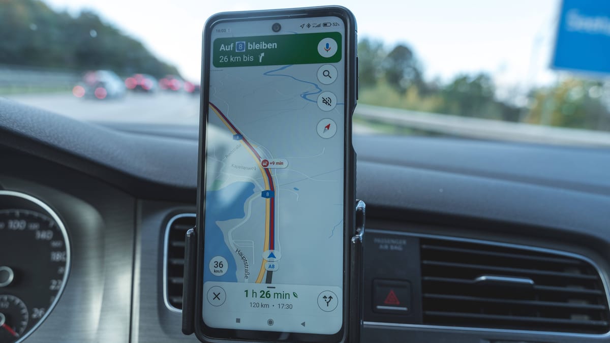Google Maps: Zulässiges Tempolimit anzeigen lassen