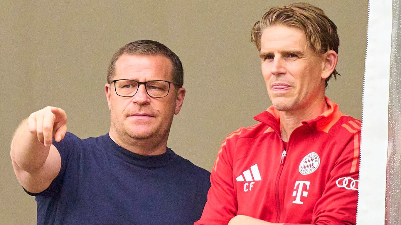 Max Eberl (l.) und Christoph Freund: Der Sportvorstand und der Sportdirektor des FC Bayern haben mit dem geplanten Umbruch der Mannschaft nach wie vor viel zu tun.