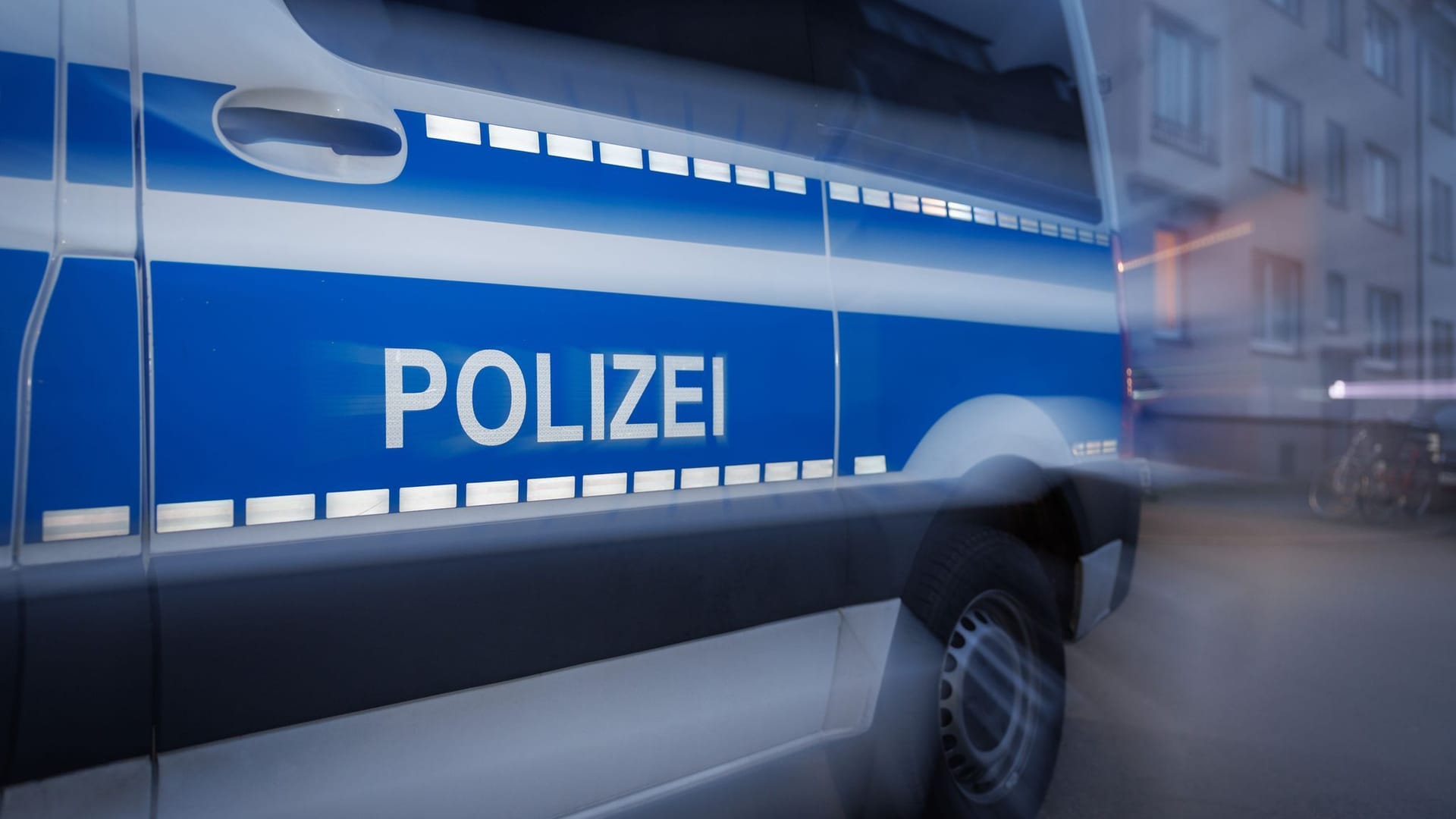 Polizeiauto - Symbolbild Polizeiauto - Symbolbild