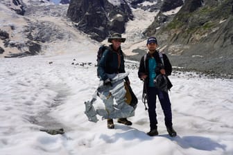 Müllsammelaktion auf dem Gletscher