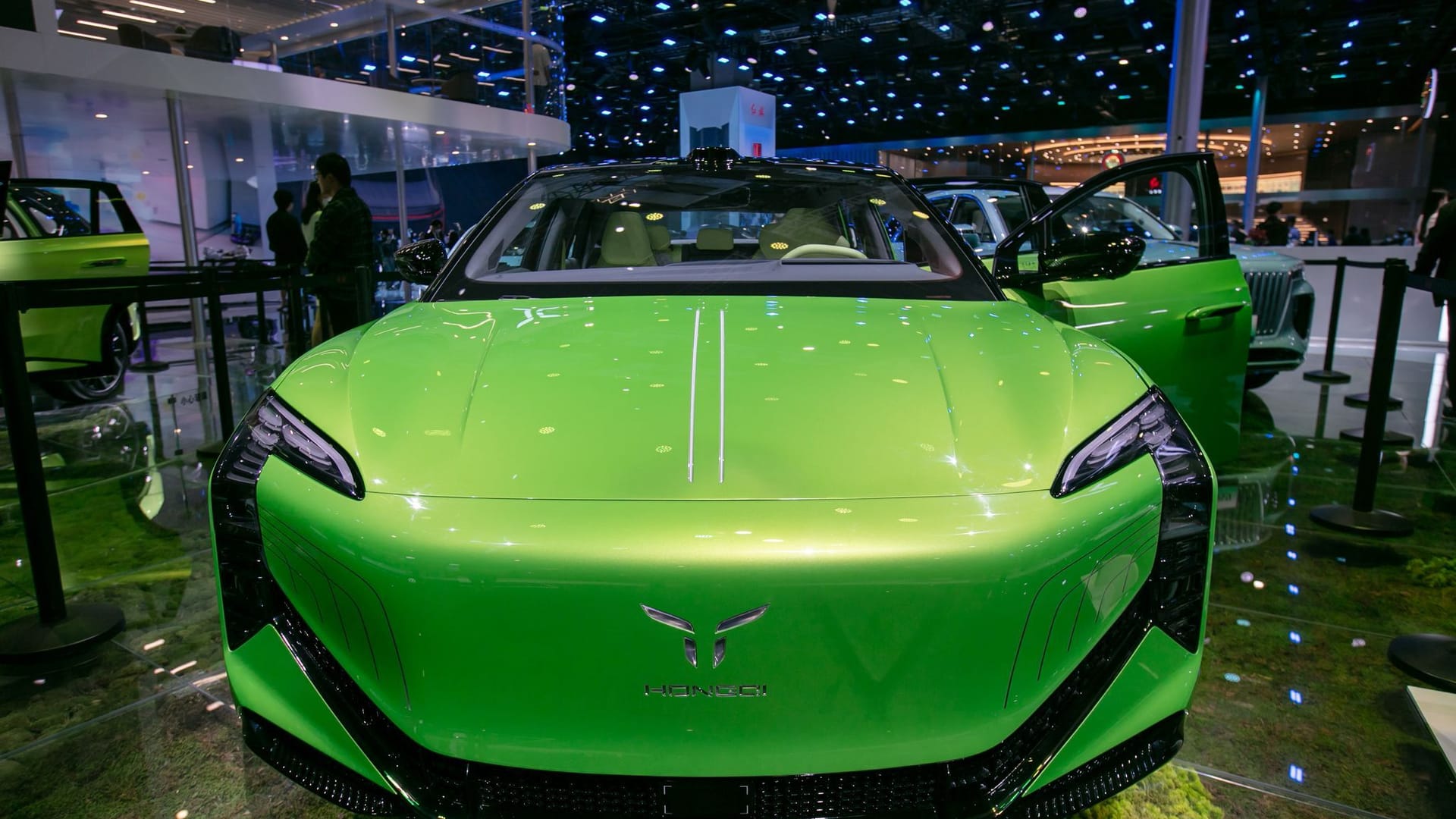 Chinesisches Elektroauto "Rote Fahne" Chinesisches Elektroauto "Rote Fahne"