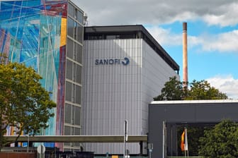 Sanofi Werk in Frankfurt am Main (Symbolbild): Das Unternehmen plant am Frankfurter Standort die Insulinproduktion auszubauen.