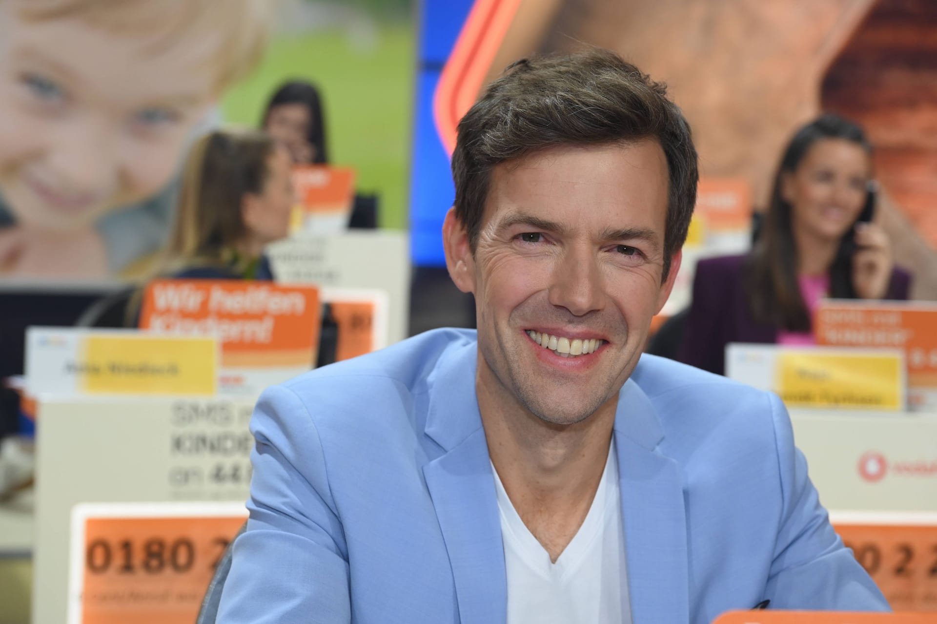 Maik Meuser beim "RTL Spendenmarathon" im Jahr 2023: Viele wünschen sich den Moderator auch künftig bei "RTL aktuell".