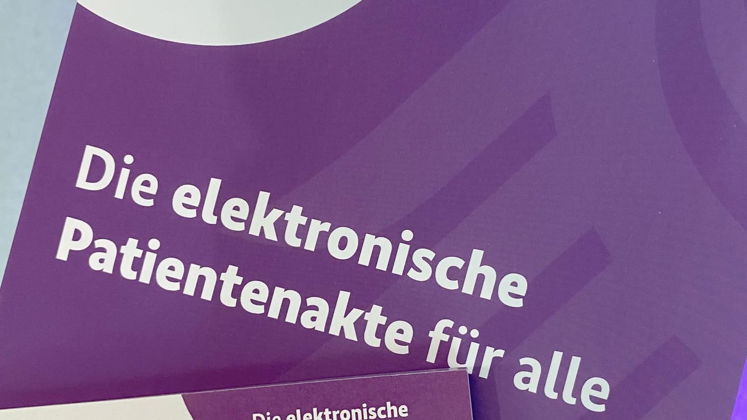 Broschüre für elektronische Patientenakte