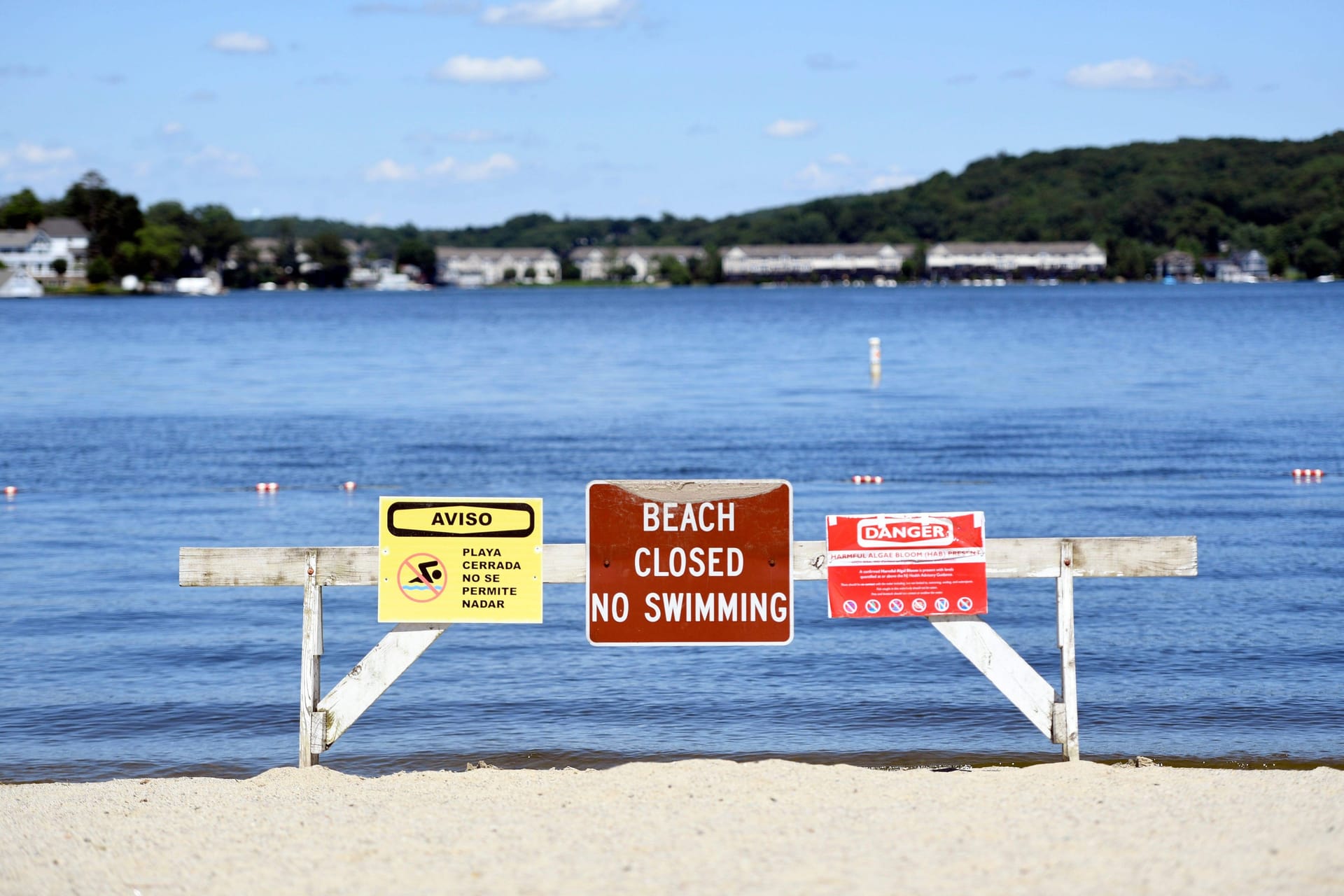 Für einen gesperrten Strand kann es verschiedene Gründe geben: Rechtlich entscheidend ist, wie lange das Problem schon besteht.