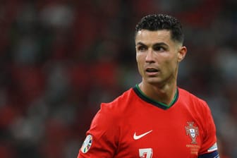 Cristiano Ronaldo: Der Fußballstar kam durch seine Familie mit Alkohol- und Drogenproblemen in Berührung.