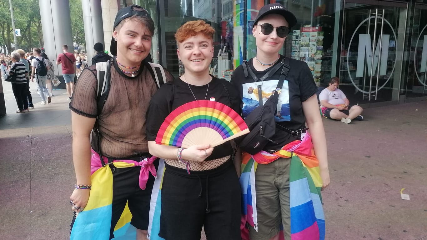 Robin, Yannic und Max: Sie waren schon zehn Mal beim CSD in Köln.