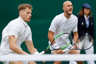 Hendrik Jebens (l.) und Constantin Frantzen: Das deutsche Doppel weiß in Wimbledon zu überraschen.