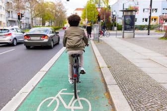 Berlin: Der Senat hat angekündigt, den Ausbau der Radschnellwege größtenteils nicht weiter zu verfolgen.