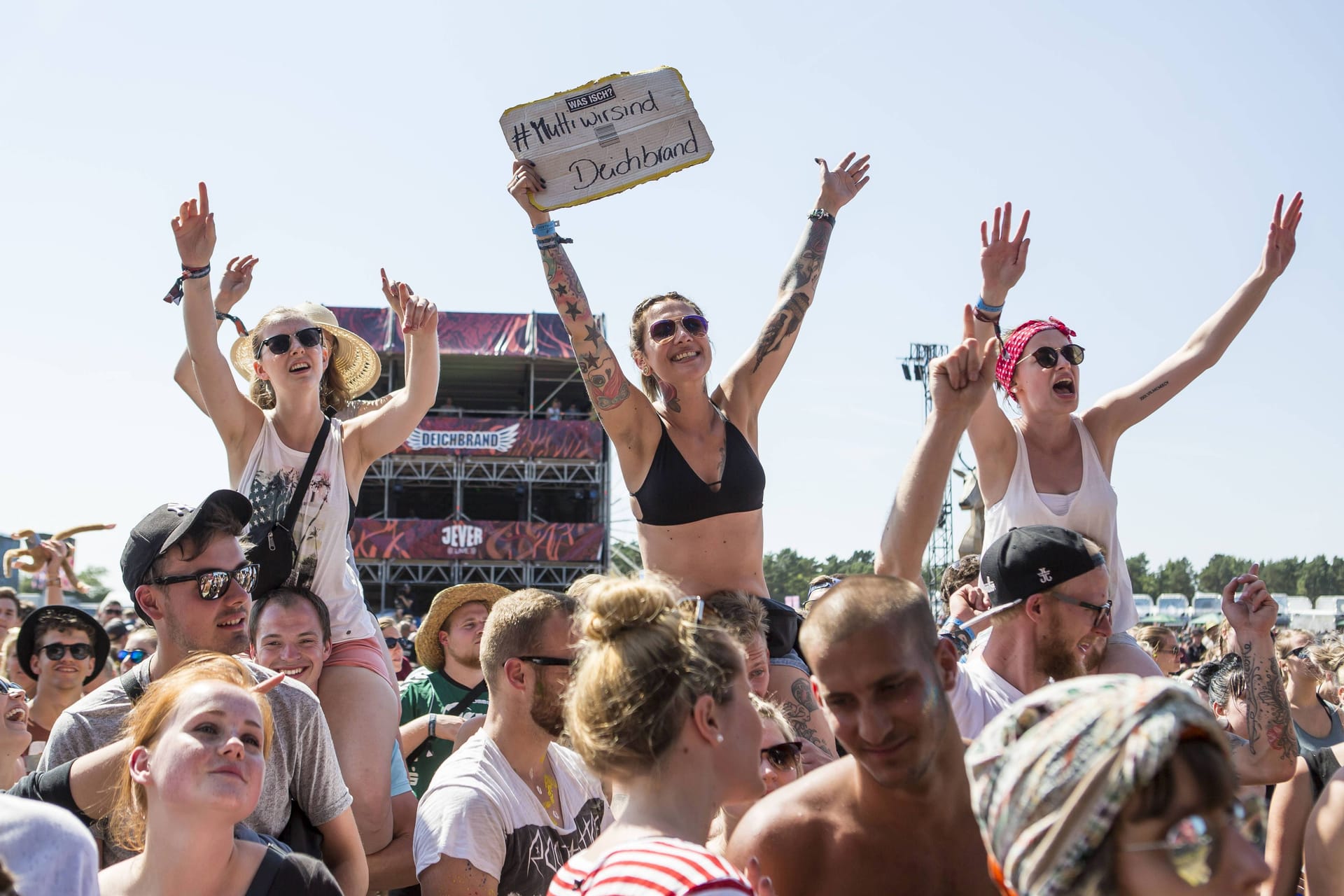 Besucher des Deichbrand-Festival in Cuxhaven (Archivbild): Das Musikfestival startet am Donnerstag.
