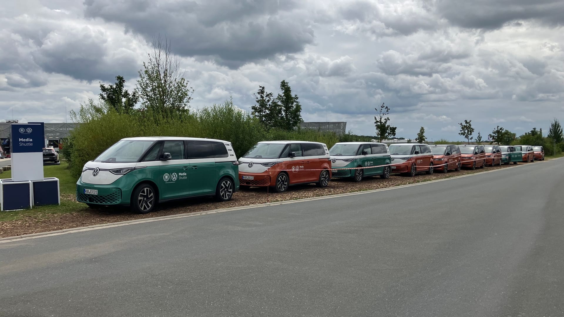 Die Media-Shuttles von DFB-Logistik-Partner VW.