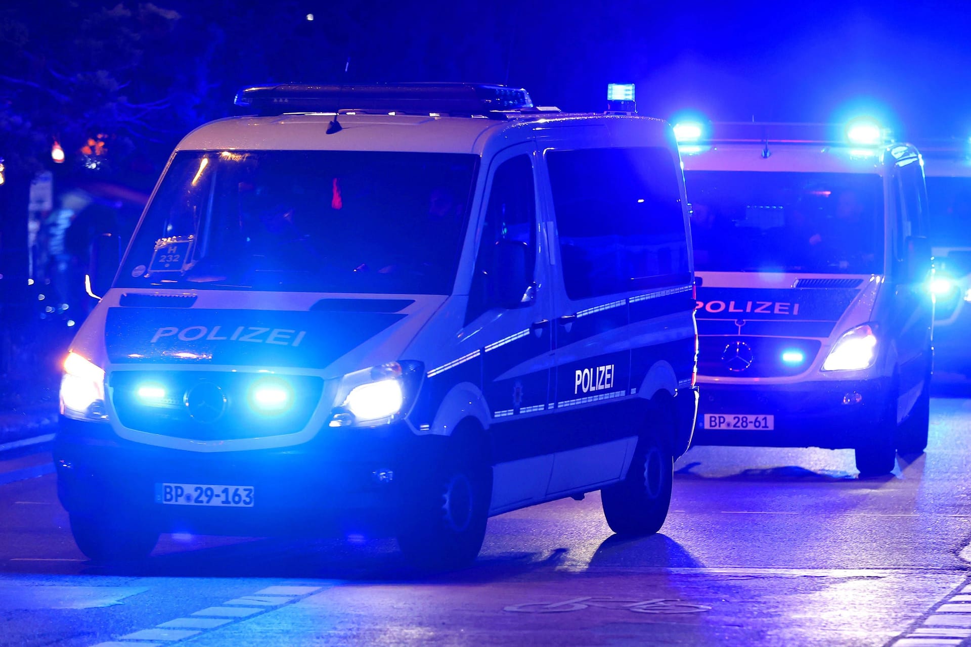 Polizeieinsatz in Hamburg (Archivbild): Am Donnerstagabend wurden die Beamten zu einer potenziellen Gefahrenlange im Stadtteil Eidelstedt gerufen.