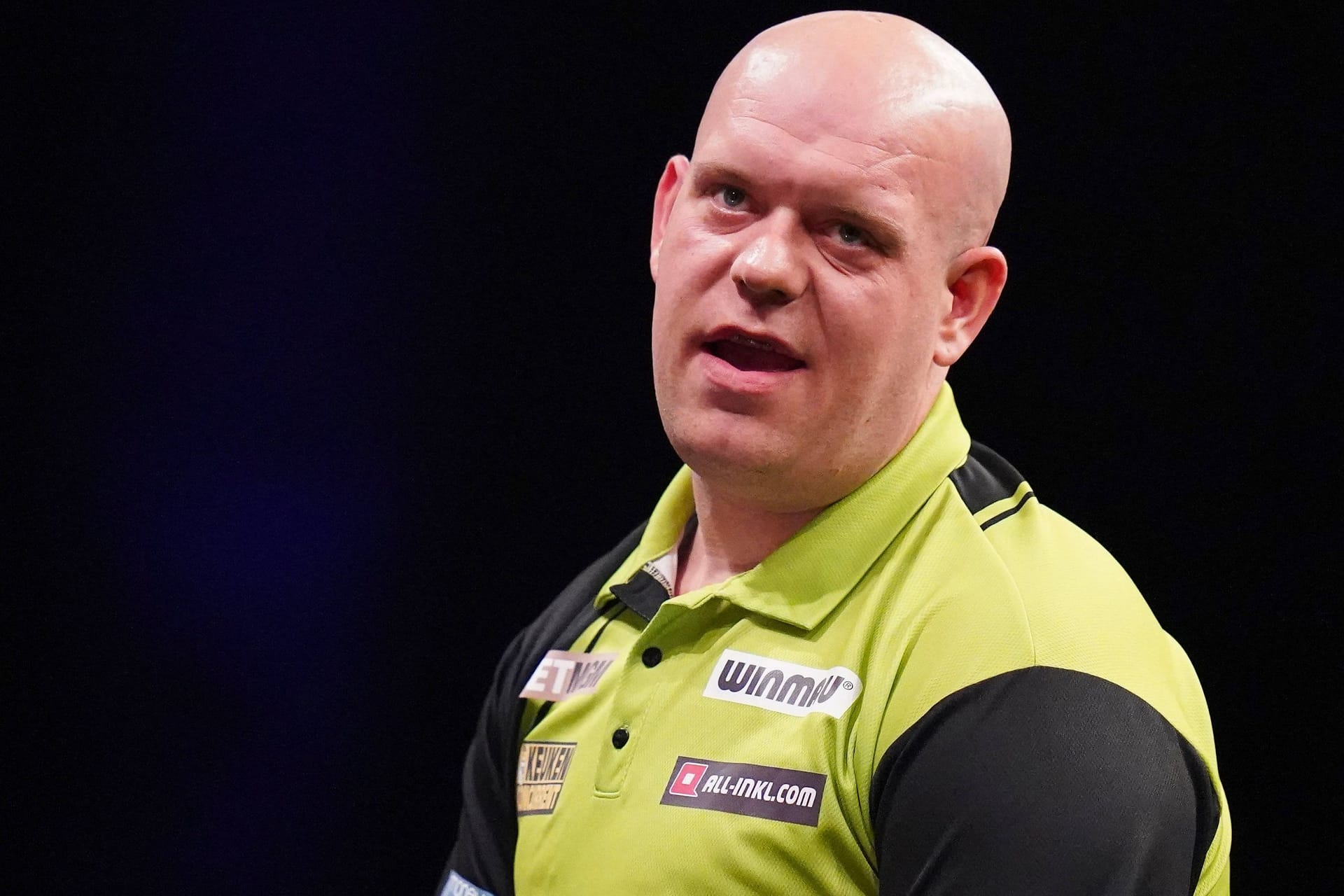 Michael van Gerwen: Der Dartsstar hat Probleme mit dem Kiefer.