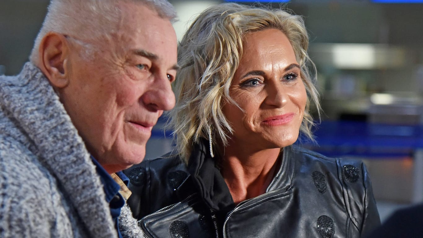 Heinz Hoenig und seine Ehefrau Annika Kärsten-Hoenig: Der Schauspieler liegt seit mehreren Wochen im Krankenhaus.