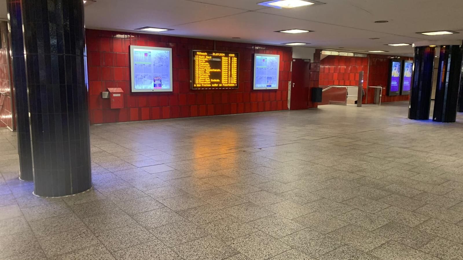 U-Bahn-Station Ebertplatz: Hier schlagen viele Halskettenräuber zu.