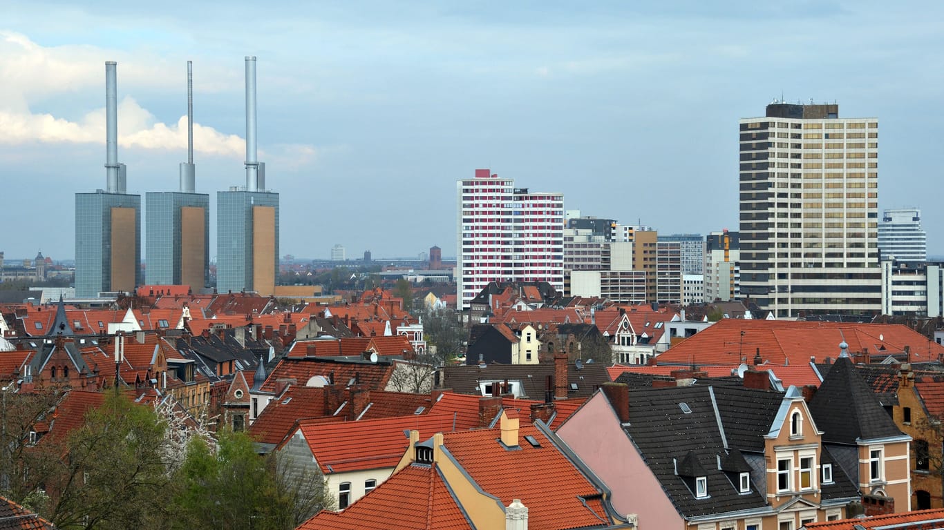 Blick über Hannover-Linden (Archivbild): Die Preise für Wohneigentum in Hannover sind zuletzt deutlich gestiegen.