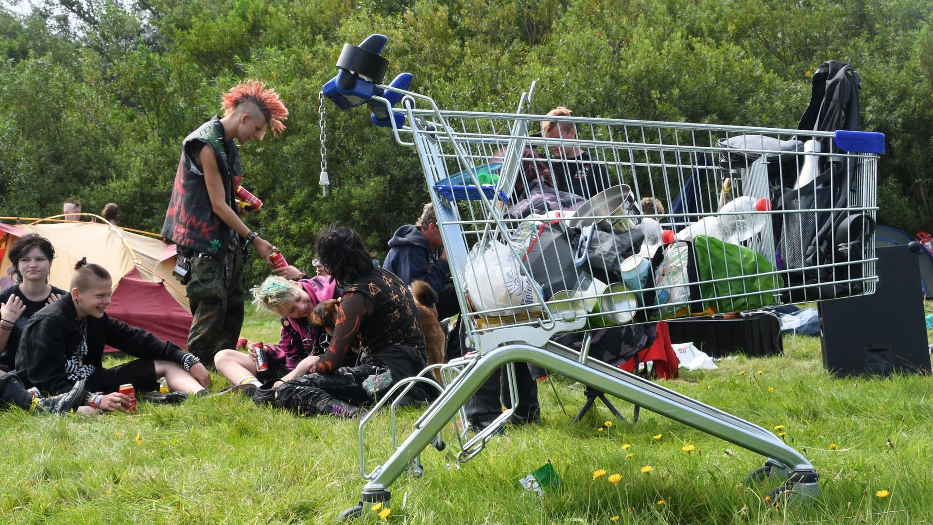 Punk-Protestcamp "Aktion Sylt" auf Sylt gestartet