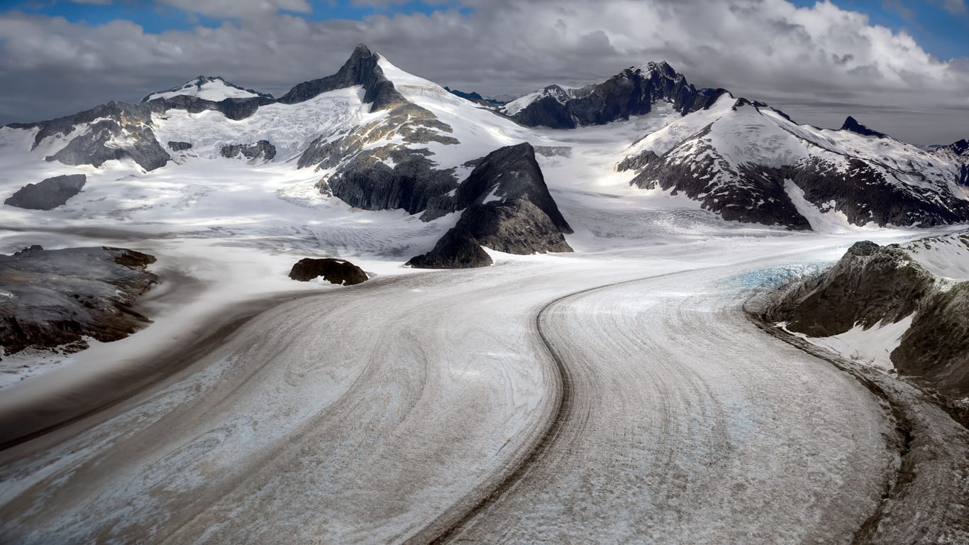 Mendenhall Glacier - Alaska - United States