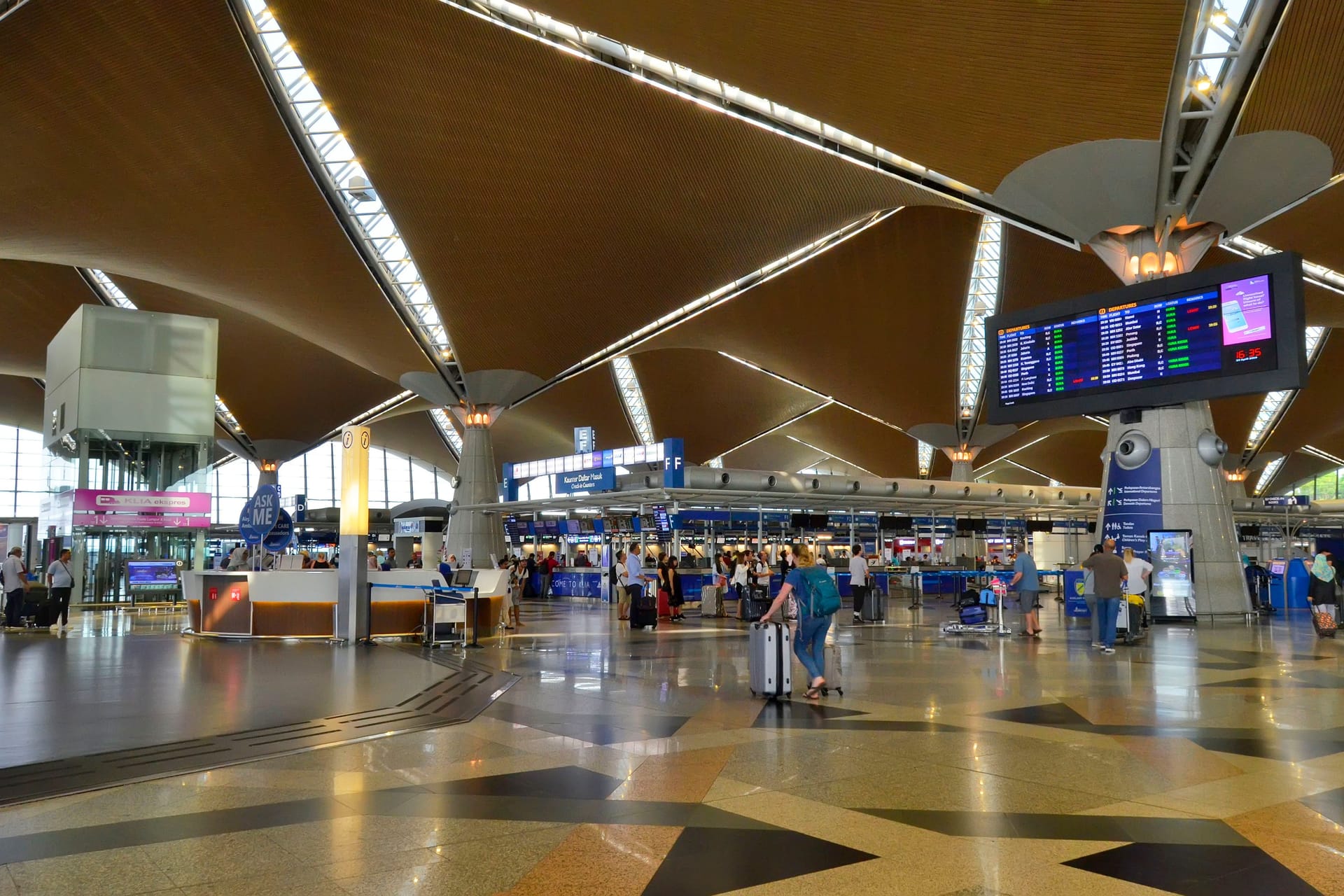 Der Flughafen Kuala Lumpur (Archivbild). Auf dem größten Flughafen in Malaysia gab es einen Chemieunfall.