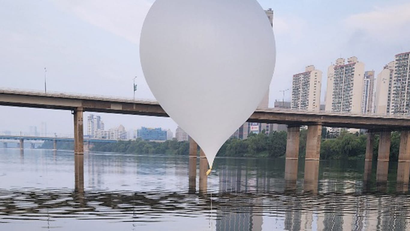 Nordkorea schickt vermutlich erneut Müll-Ballons Richtung Süden