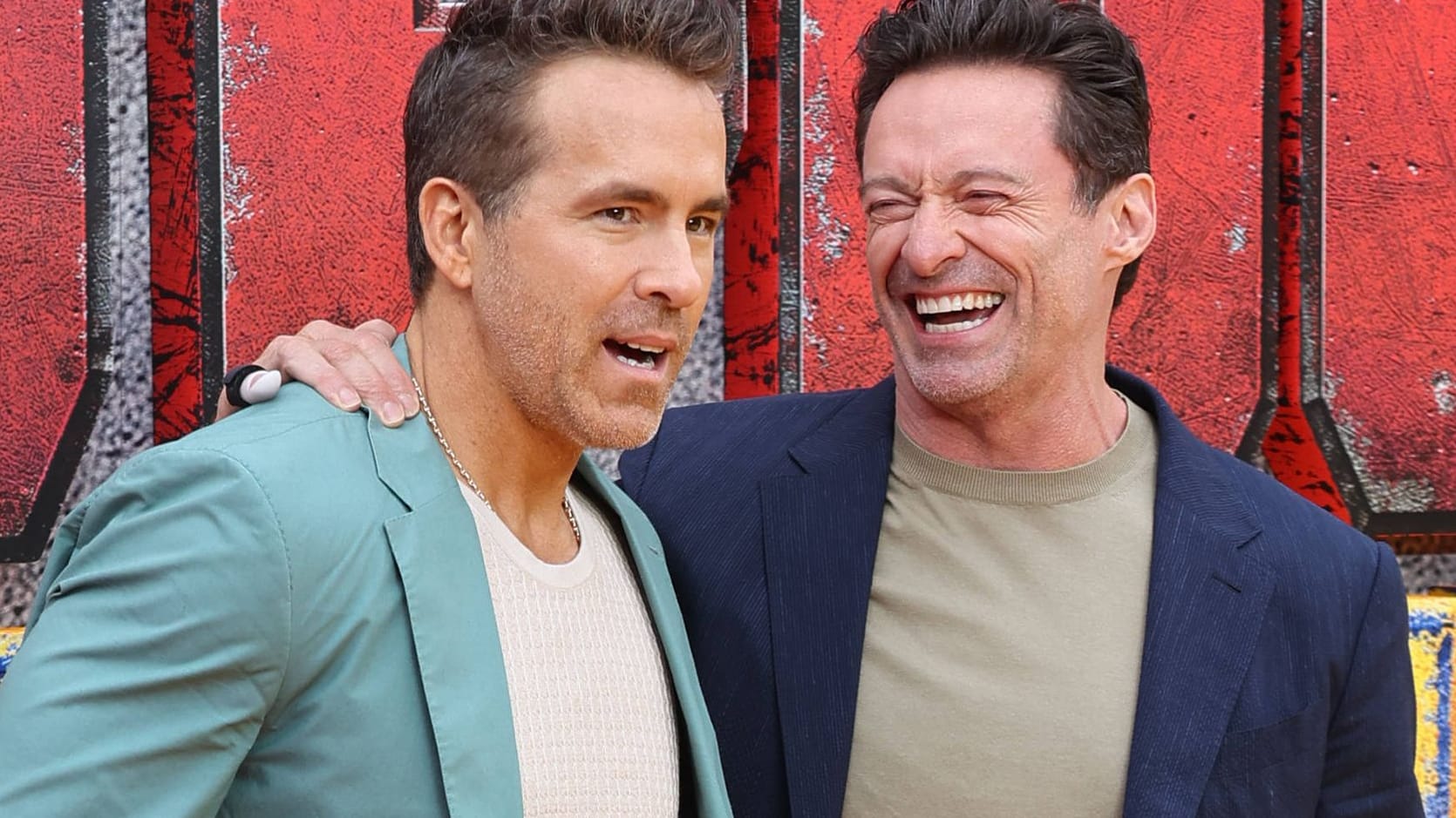 Enge Freundschaft: Ryan Reynolds (li.) und Hugh Jackman beim Pressetermin zu "Deadpool & Wolverine" in London.