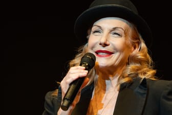 Ute Lemper: Die Schauspielerin feiert ihren 61. Geburtstag.