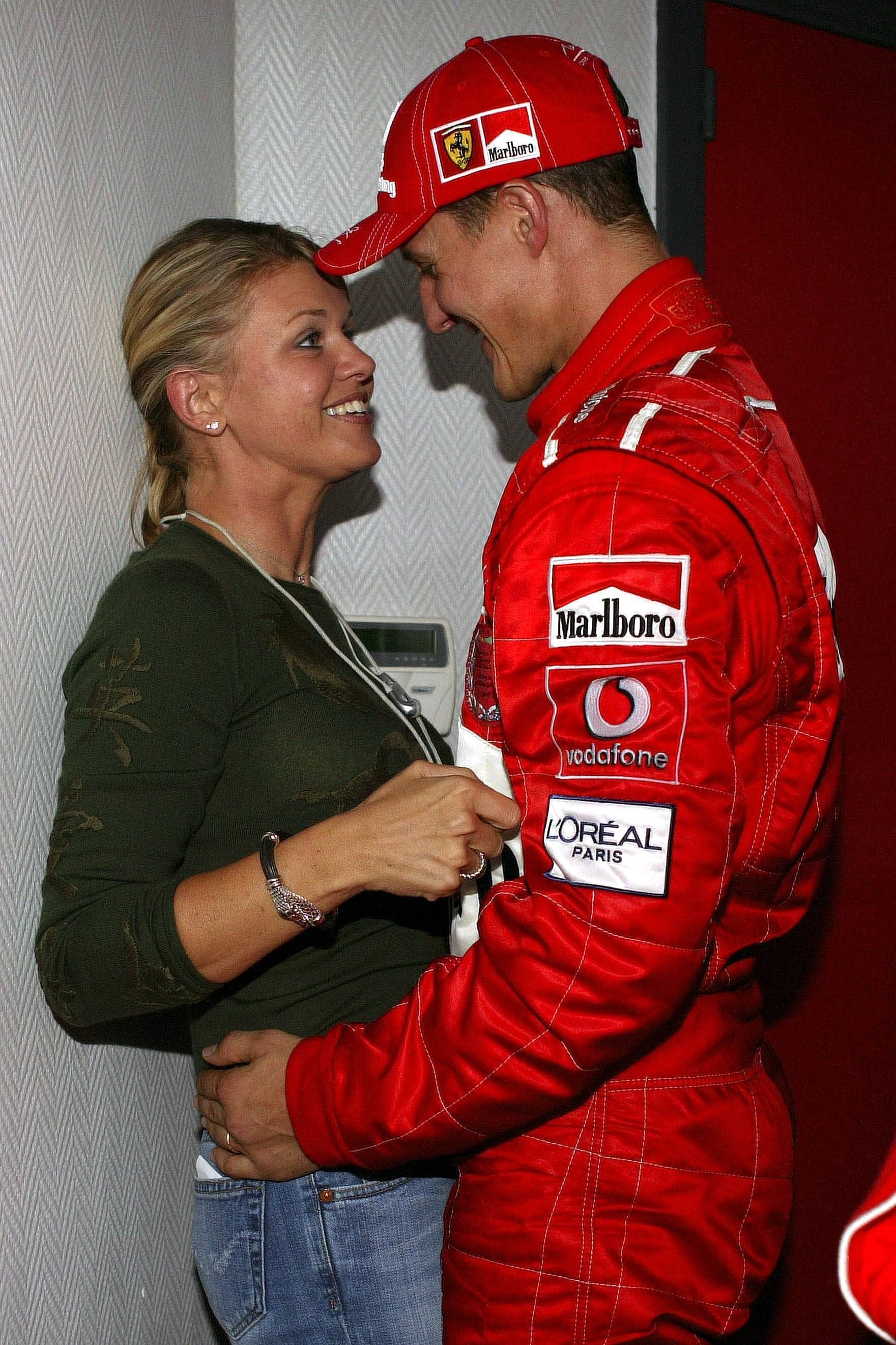 Corinna und Michael Schumacher 2004 in Spa.