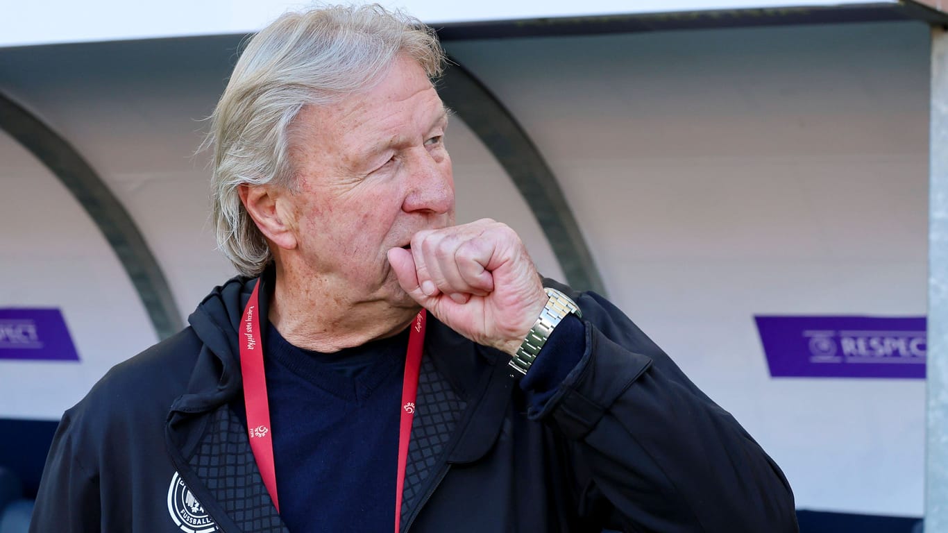 Horst Hrubesch: Der Interimstrainer der Frauen wird 2025 seine Karriere im Fußball beenden.